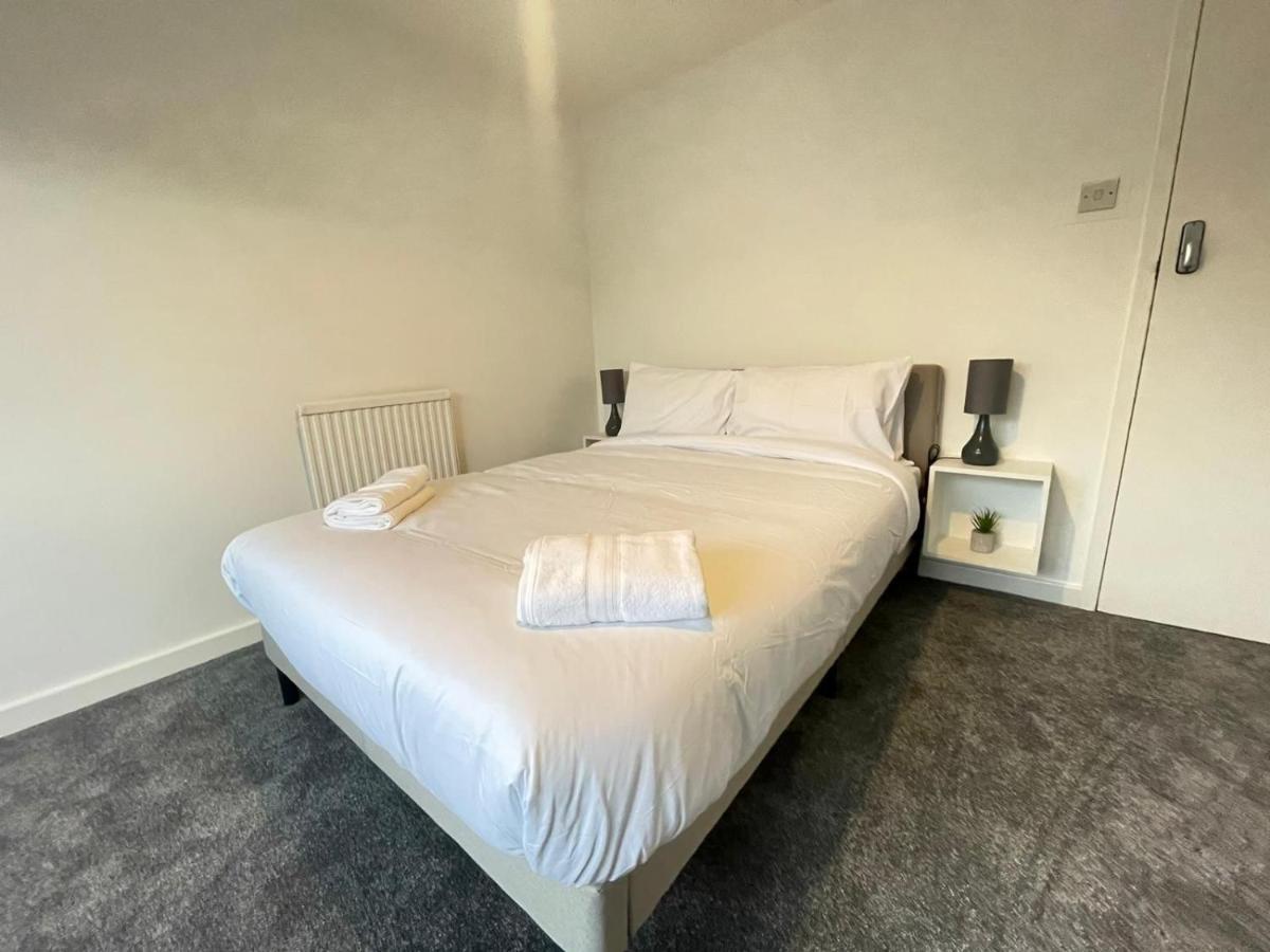 Spacious Bedroom In Beckton Londra Esterno foto